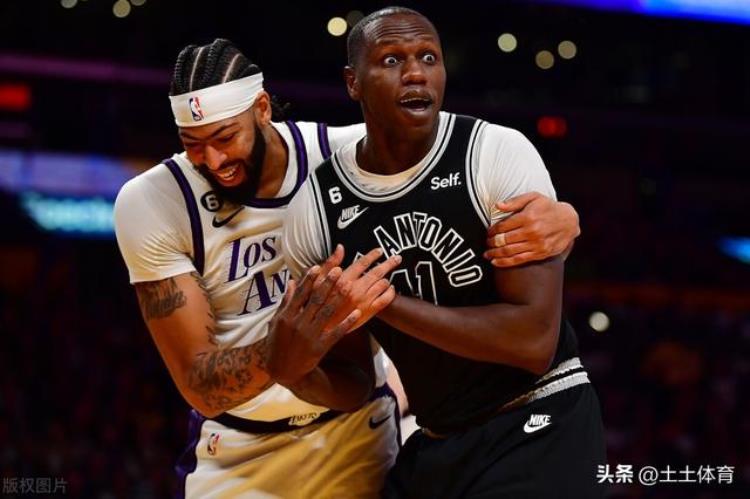 NBA实力榜:湖人重回榜首「NBA最新实力排名湖人上升勇士下跌黑马挺进前二榜首稳定」
