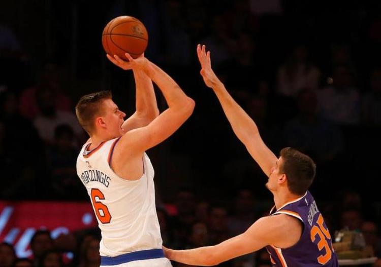 为什么nba投篮都是空心「为何NBA球员投篮都是空心打板进篮的却很少这一点很重要」