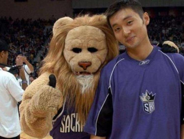 cba现役最强十大国内球员「中国具有NBA实力的12大球员现役6人上榜阿联仅排姚明大哥之后」