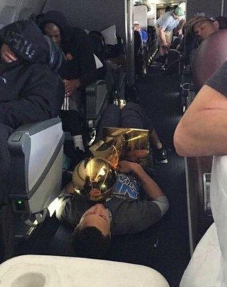 nba球员为啥渴望冠军「为何说总冠军是NBA球员毕生的追求看看这些图就明白令人动容」
