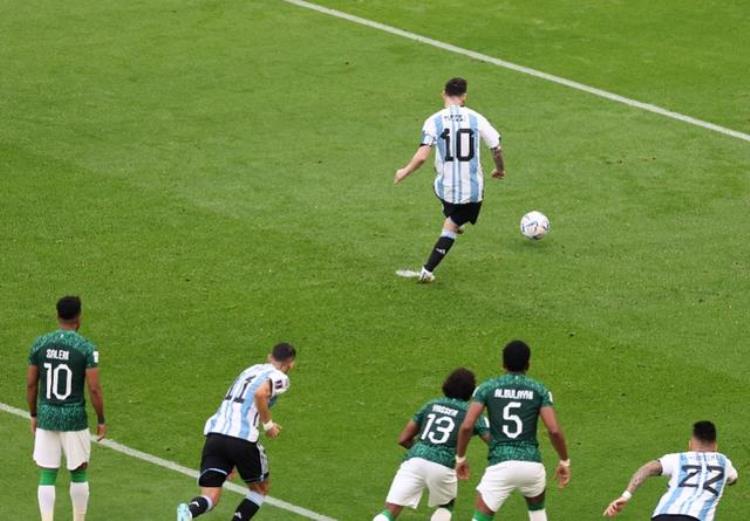 阿根廷几场不败「世界杯史上最大冷门阿根廷36场不败终结沙特一战惊世界」