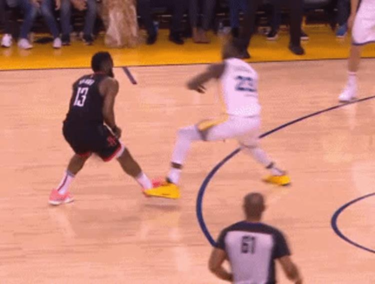 哈登打无球「持球大神哈登被批溜弯在nba有球和无球真的是两回事」