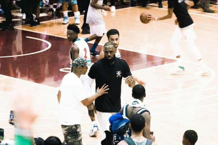 连危险的半职业联赛都打詹皇到底为了啥西雅图回归NBA或靠他