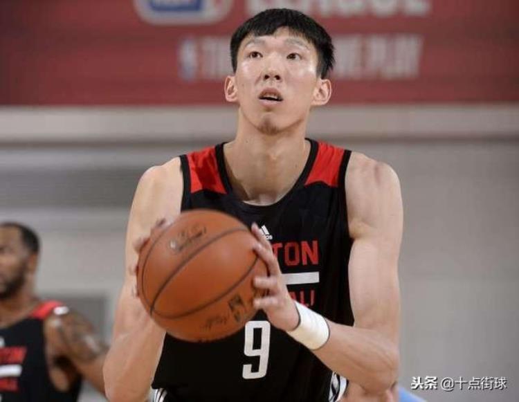 21岁周琦凭啥能进NBA三项数据排第一因一点像姚明打动火箭队