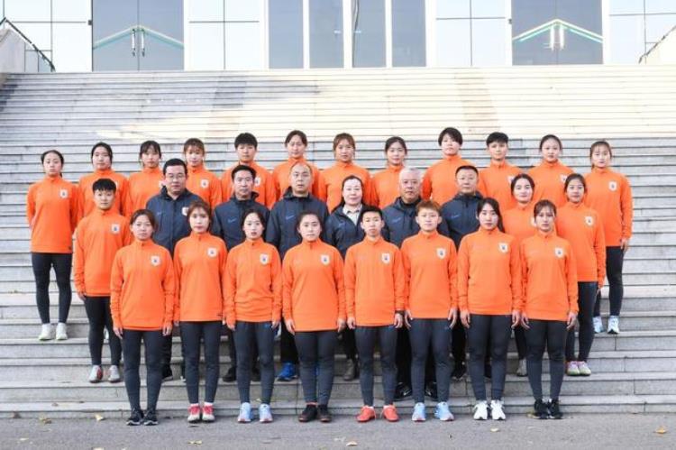 曲师大女子足球队卫冕全国青少年足球赛大学生组山东省赛冠军