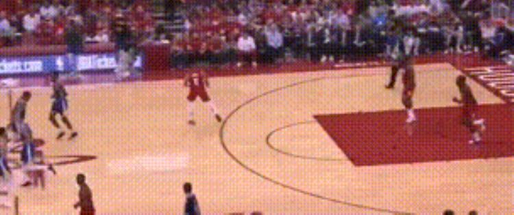哈登打无球「持球大神哈登被批溜弯在nba有球和无球真的是两回事」