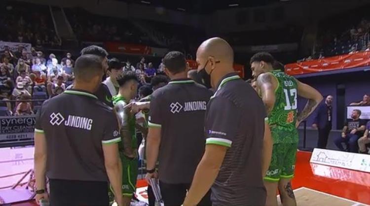 25分钟258抢下篮板按倒对手周琦这么打能重返NBA