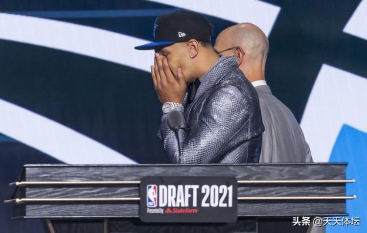 任何人都能参加nba选秀吗「参加NBA选秀有多容易没接触过篮球的人都可以有资格参加」
