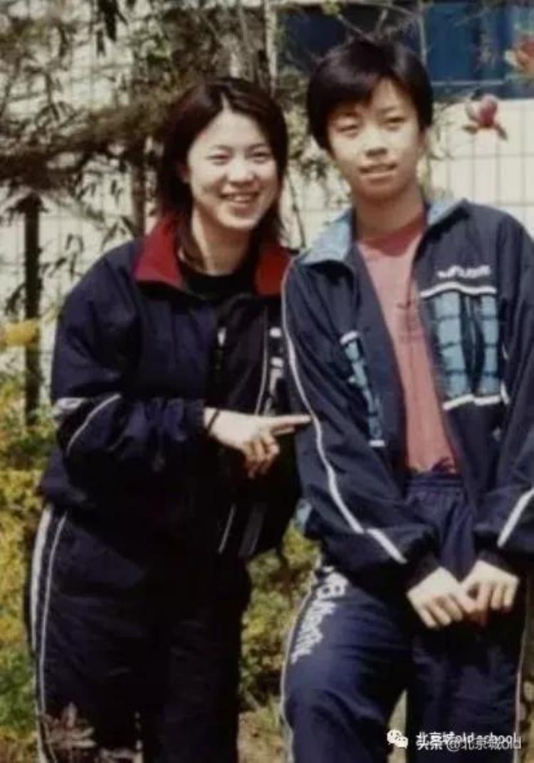 乒乓球女王张怡宁简介「曾经的乒坛魔王浅谈北京大妞张怡宁奥运会上的北京传奇」