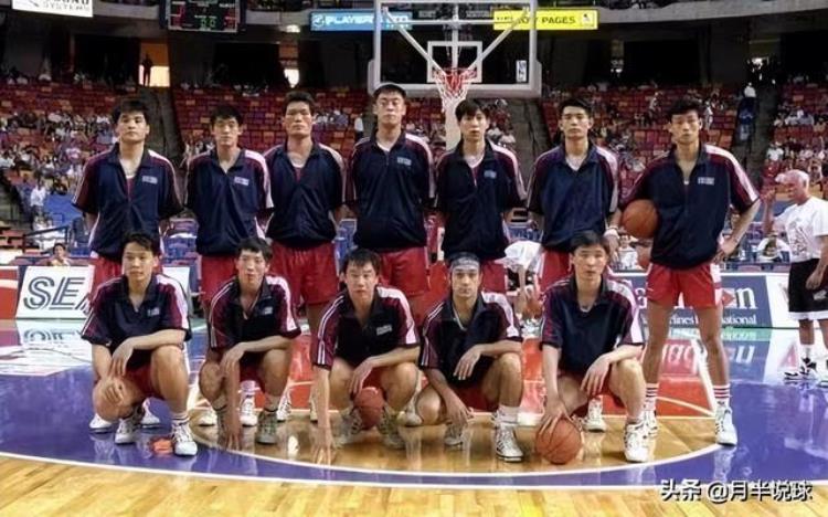 nba篮球大师饮水机组合「NBA饮水机球员组一队能吊打CBA冠军当年17岁的科比就给出过答案」