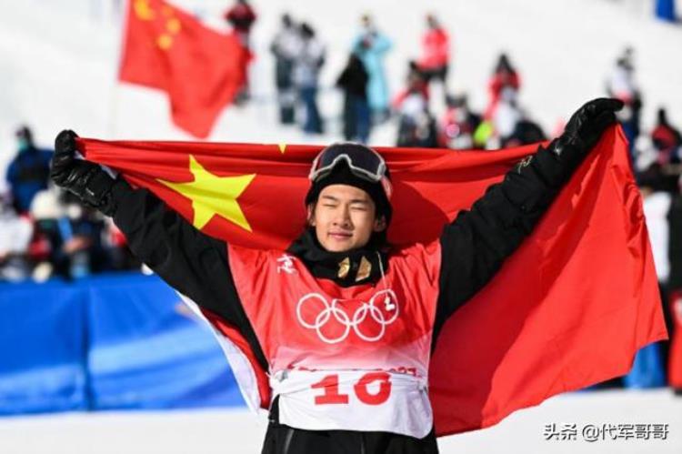 你知道哪些在冬奥会上为中国争光的运动员「冬奥会赛场上最受瞩目的10位运动员看看都有谁」