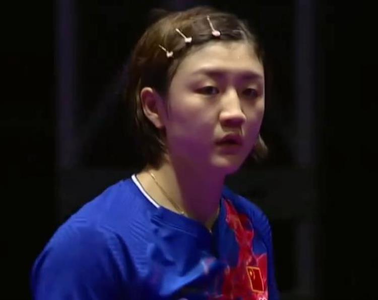 乒乓球韩国赛陈梦40横扫朱雨玲顺利晋级女子单打半决赛
