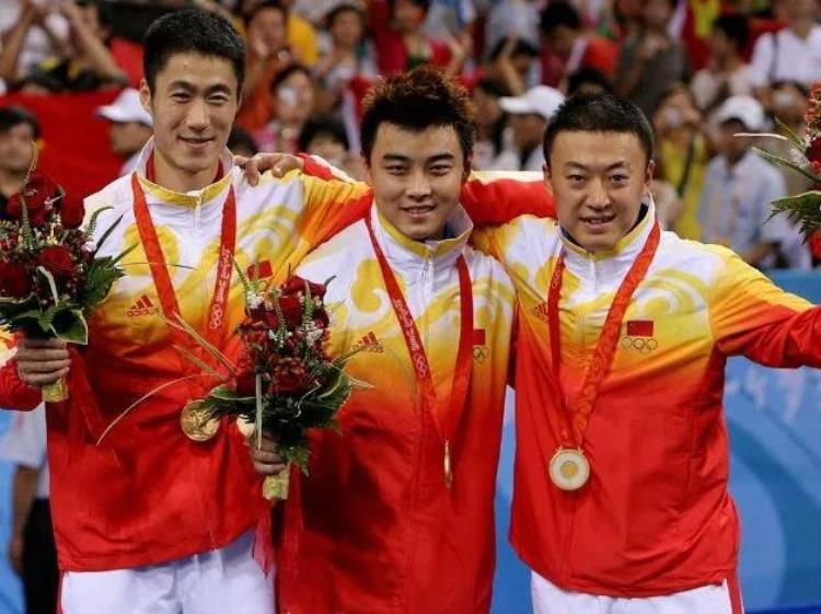 中国男乒老将「盘点国乒男队60年8代三剑客辉煌的背后3人最强」