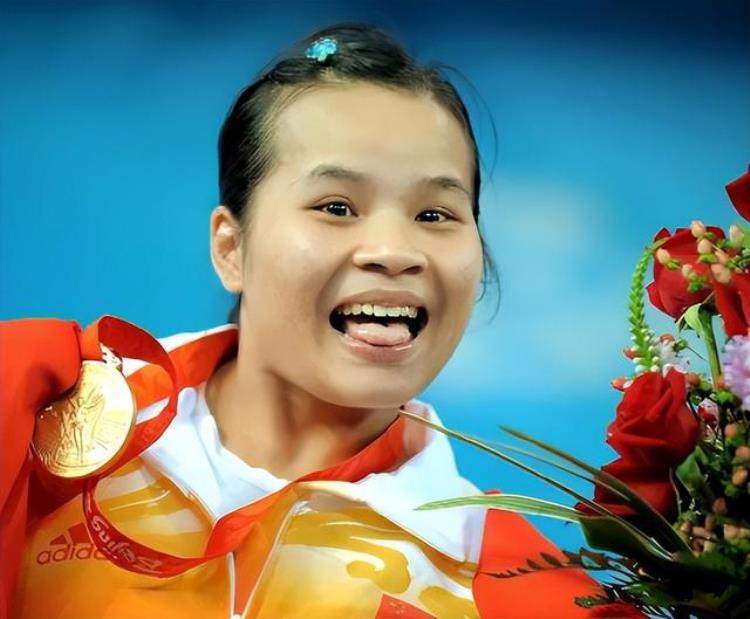 中国奥运举重被取消冠军「靠作弊拿奥运金牌中国举重名将获房子车子被查后如今销声匿迹」