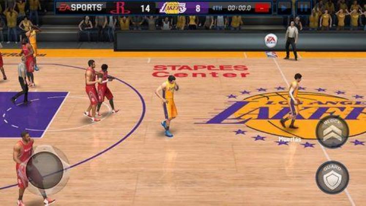 NBA梦幻球队「NBALIVE移动版评测梦幻球队由你搭配」