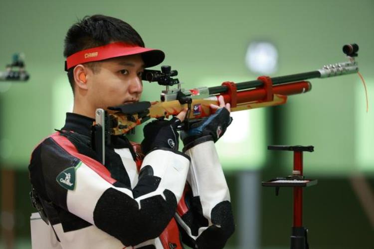 气步枪十环只有05毫米顶尖狙击手2000米外杀人到底谁更厉害