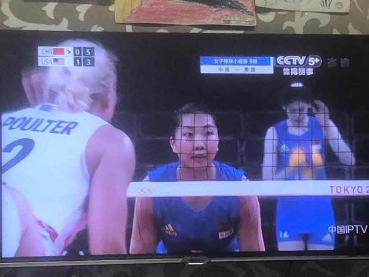 谁能告诉我CCTV5的奥运比赛哪个是重播哪个是直播