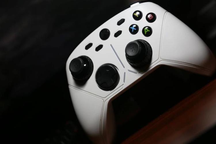 凭什么游戏手柄才是nba2k20的好搭档「凭什么游戏手柄才是NBA2K20的好搭档」
