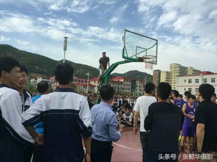 宁乡文体中心篮球场「国际男篮在乡宁的日子」