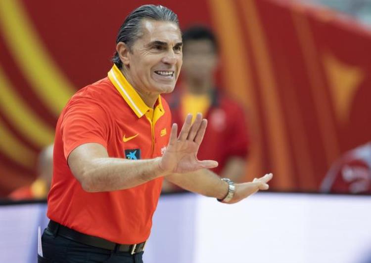 西班牙篮协主席斯卡里奥罗是世界上最好的国家队教练
