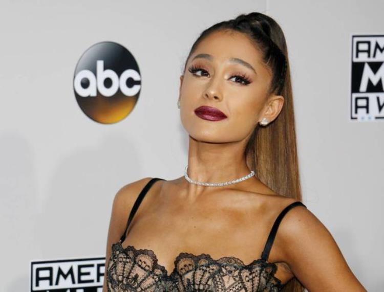 nba今日锦集「今日图集NBA全明星赛表演嘉宾ArianaGrande」