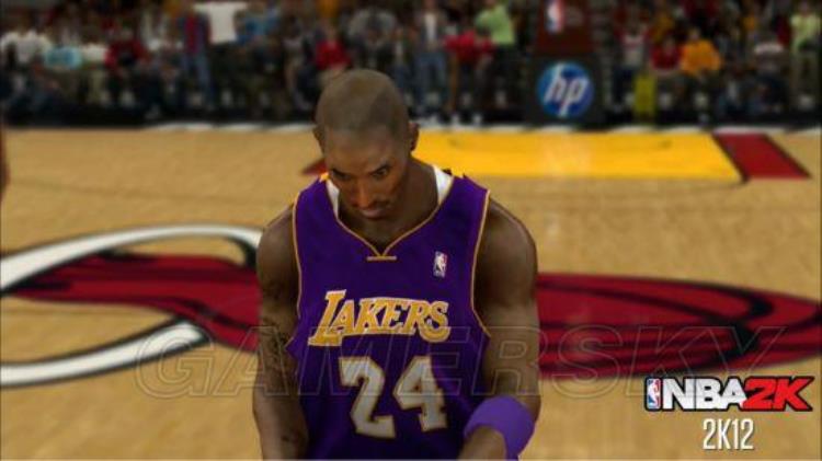nba2k科比模型「NBA2K游戏中科比历代造型对比后期堪比真人」