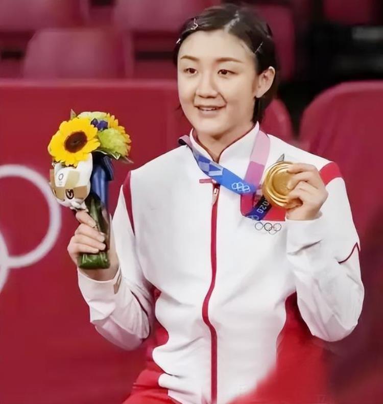 公开赛女王陈梦27岁夺乒乓球奥运冠军爱情牵动父母心