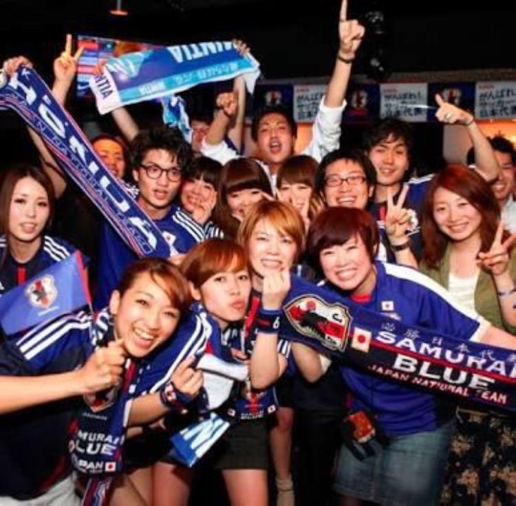 关于足球的日语「世界杯足球相关的用日语怎么说」
