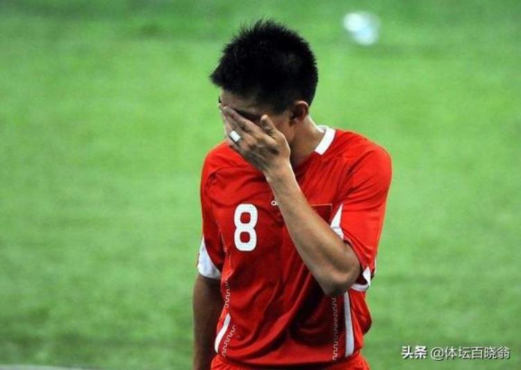 08年奥运会为何韩鹏打上了中卫原因挺无语网友胡乱布阵