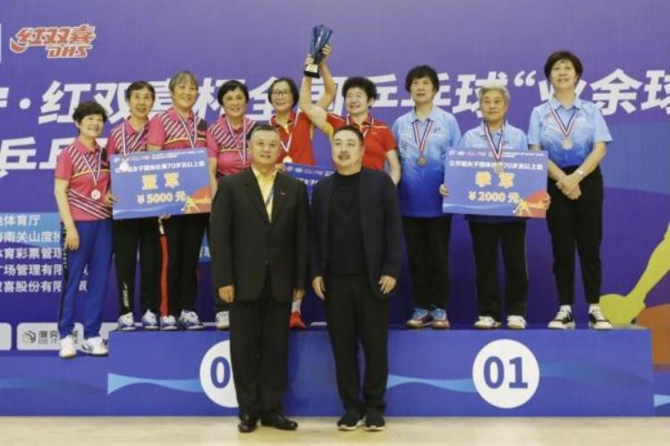 刘国梁让乒乓球在全民健身中发挥更大作用