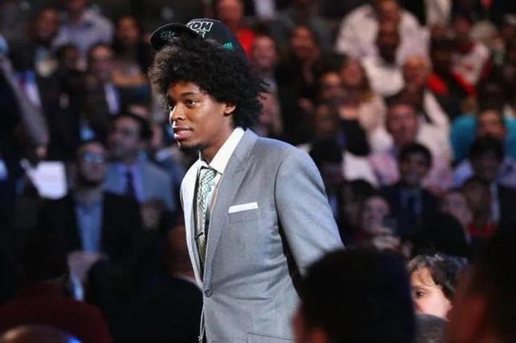 哈利波特 分院帽「哈利波特的分院帽NBA其实也有来看看新秀们帽子里的大学问」