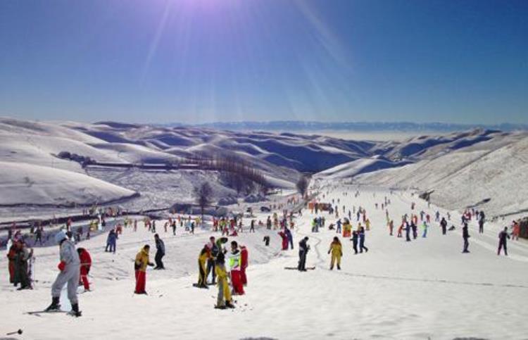 新疆有名滑雪场「拿上这份新疆最全滑雪场名录出发吧」