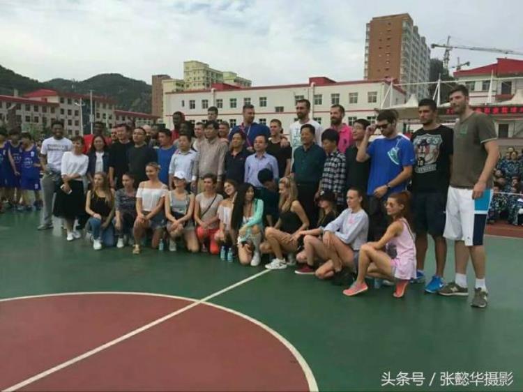 宁乡文体中心篮球场「国际男篮在乡宁的日子」