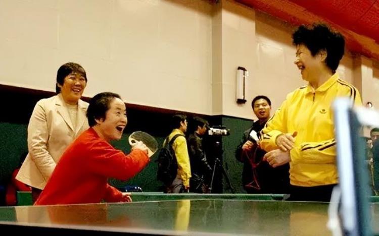 乒乓球名将梁丽珍「记得世界冠军梁丽珍吗一生都在效力中国乒乓终身未嫁太遗憾」