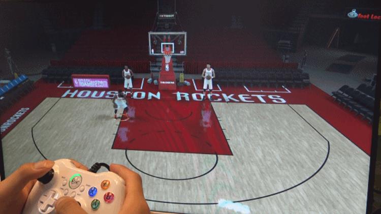 北通阿修罗2游戏手柄NBA2K18背身进攻指令