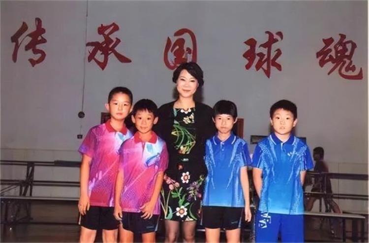乒坛女皇曹燕华近况低调改嫁193米帅哥与蔡振华是同时代球员