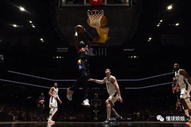 垫脚都阻止不了圣保罗NBA失策了浪费了16年啊