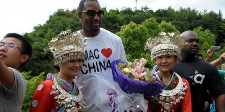 在中国最受欢迎的nba球星「从中国行看NBA球星受欢迎程度乔丹被高估科比引万人空巷」