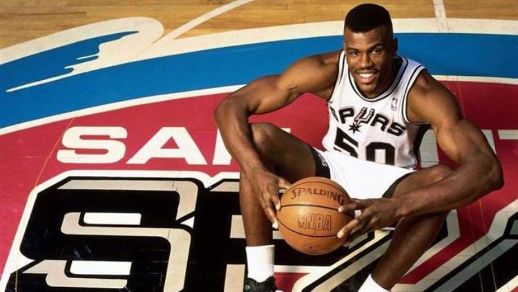 NBA最长的合同有多长皮蓬7年基德9年而他一签就是25年