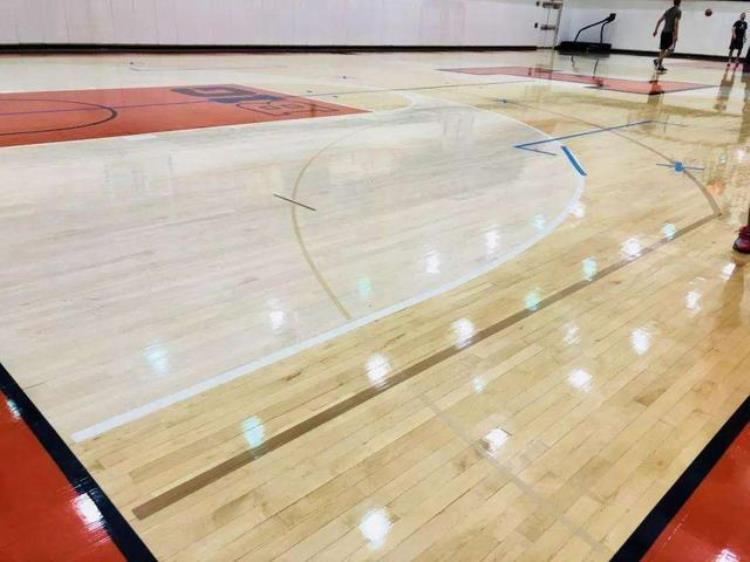 NBA三分线延长是为了与众不同还是另有原因
