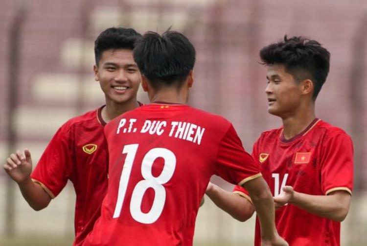 国足输越南也能进世界杯「20越南队又赢了冲击2022第1冠已成国足劲敌进世界杯更难」