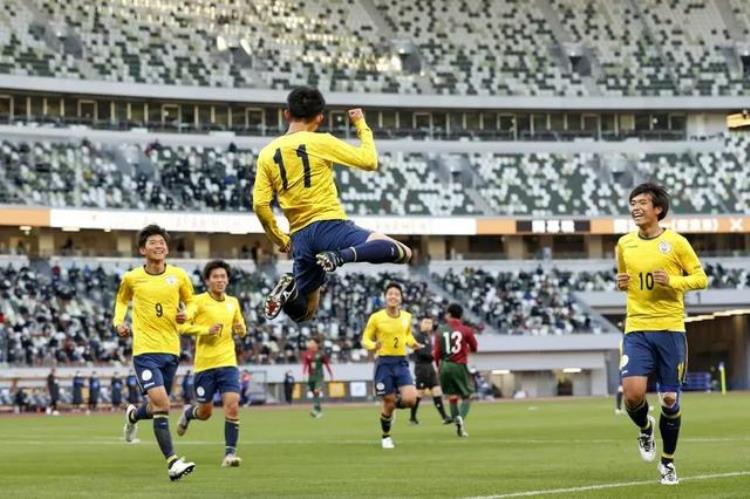 日本高中足球联赛决赛,日本第100届高中生足球联赛开幕式