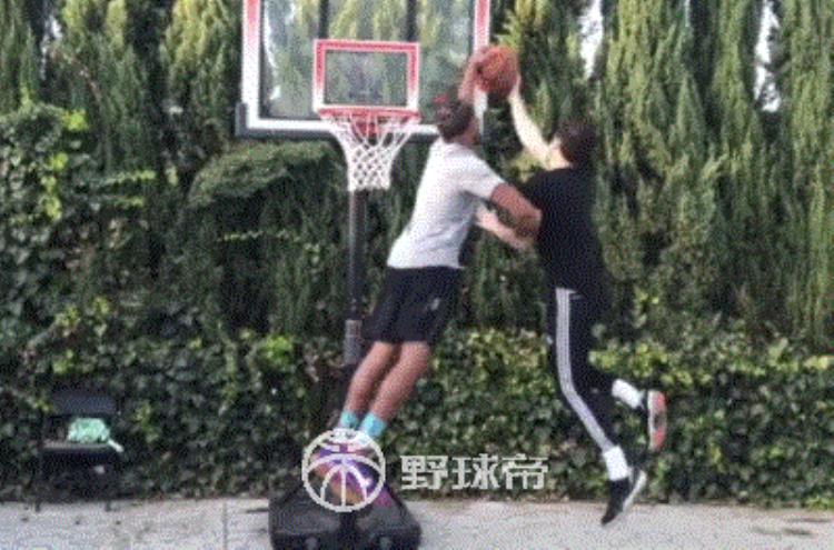 NBA模仿帝「NBA模仿帝居然也是个职业球员红的不是没有道理」