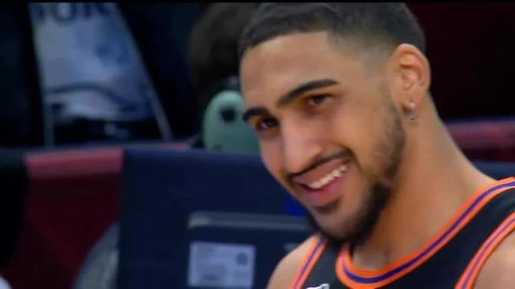 奥尼尔扣篮表情包「史上最水的NBA扣篮大赛谁注意到奥尼尔的表情太真实了啊」