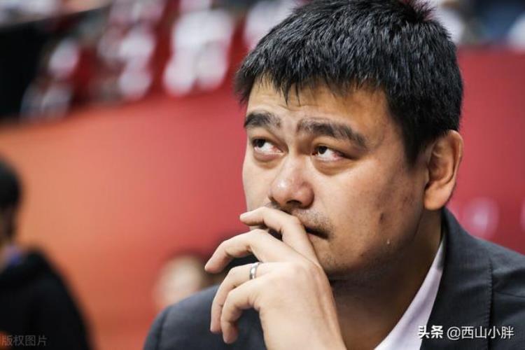 从NBA退役后还能领钱大郅阿联一年124万那姚明巴特尔呢