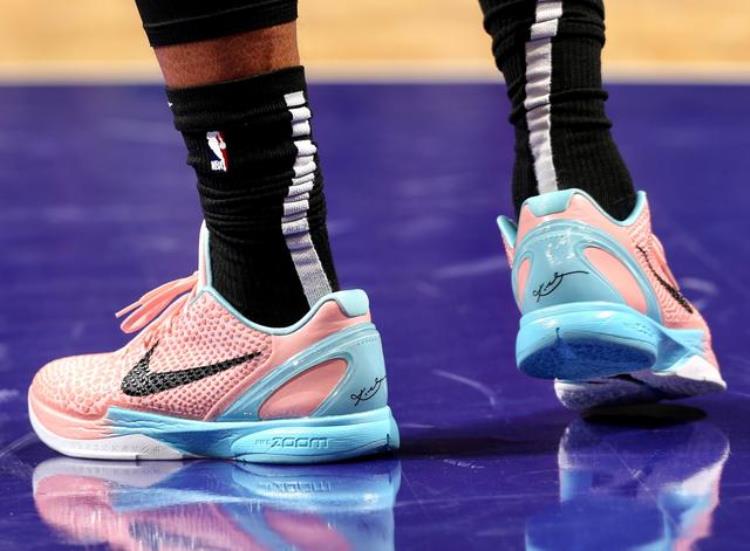 拉文什么时候出签名鞋「2月10日NBA球鞋上脚拉文疑似签约NB东契奇穿AJ新鞋」