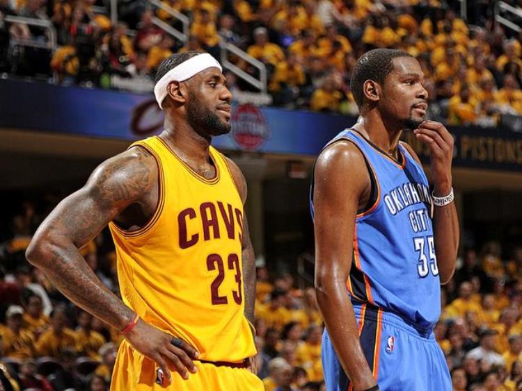 出道即巅峰的nba球员「NBA史上仅五人可以称之为出道即巅峰老詹不够格都是历史前十」