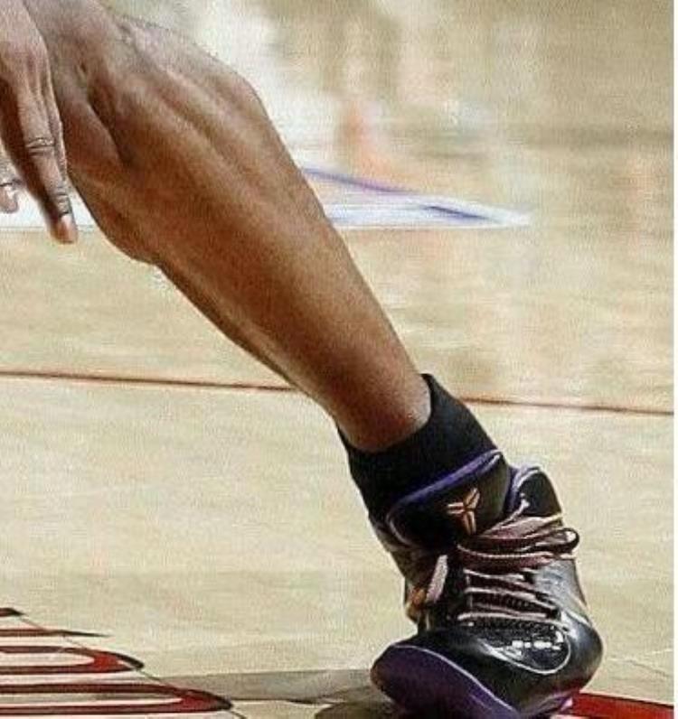 为什么nba球员的脚趾会变形「NBA球员脚趾为何这么多畸形他们突破时球鞋都快撑破了」