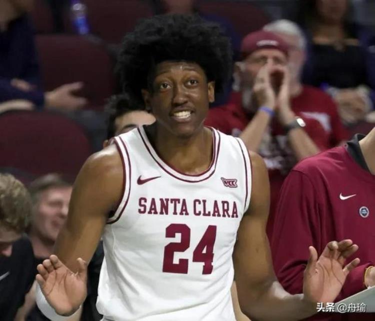 NBA晚报欧文在洛杉矶训练KD赞库里总决赛G4威少妻子欧洲游