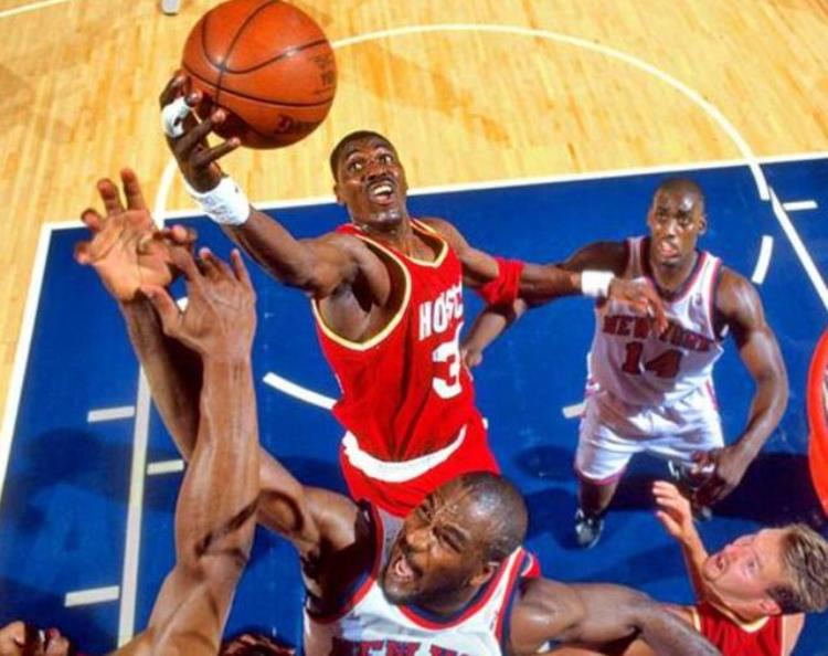 nba读完大学参加选秀「NBA选秀最关注的不是大学时期的表现而是天赋和潜力」